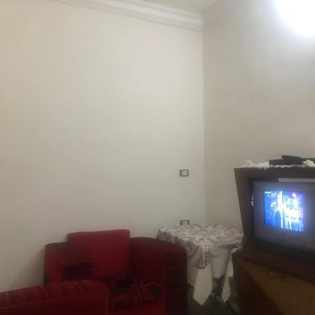 قريبه من فندق القصر منطقه البوسيت ثلاث دقايق للبحر Apartment Mersa Matruh Exterior photo